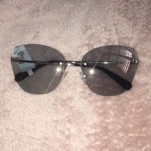 Chanel Sunglasses 4237